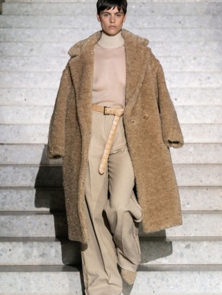 Кремовий светр MAX MARA : фото 1 - Invogue